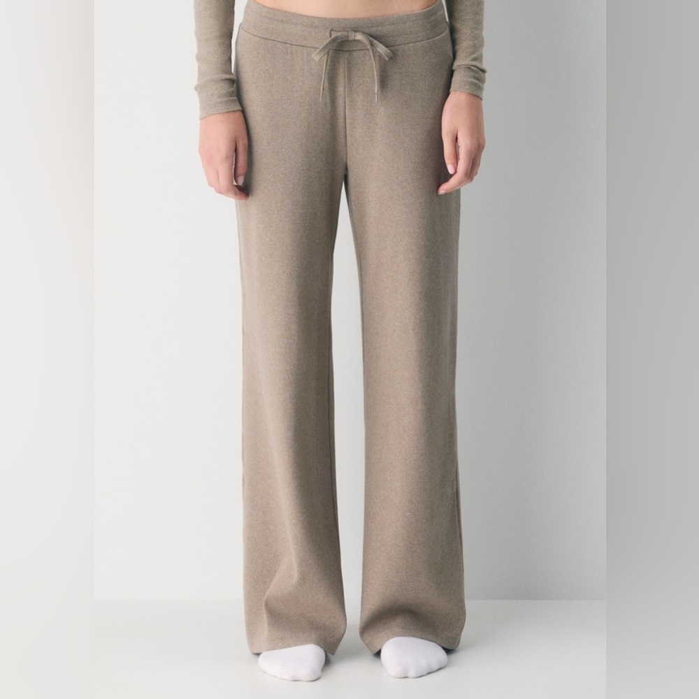 Aritzia Homestretch Ribbed Pants